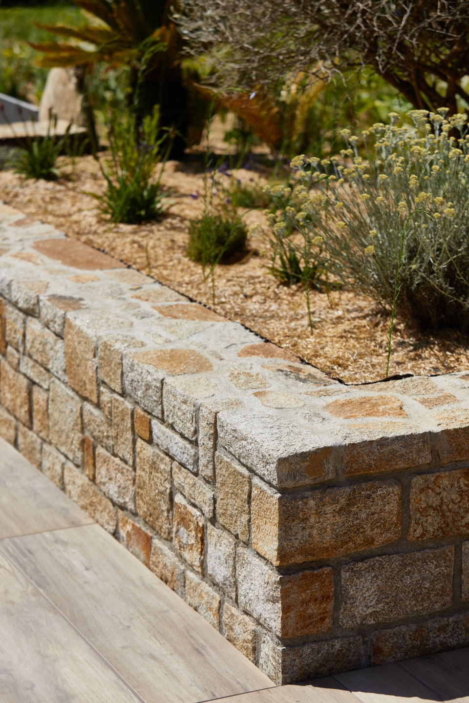 muret en pierre taillée