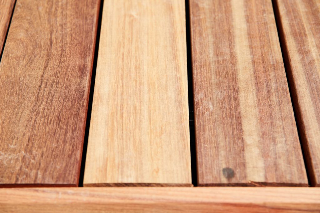 lame de terrasse bois sans vis, système grad