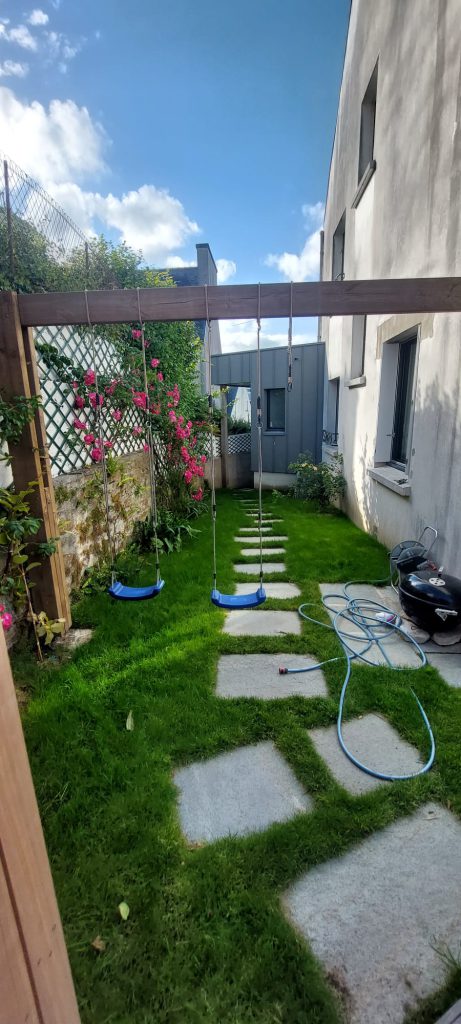 portique e, bois sur-mesure pour enfants