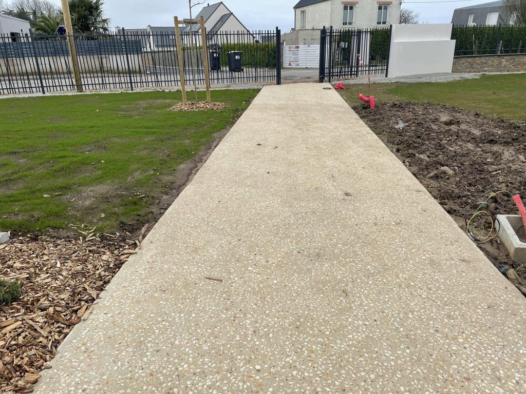 béton désactivé pour accès maison
